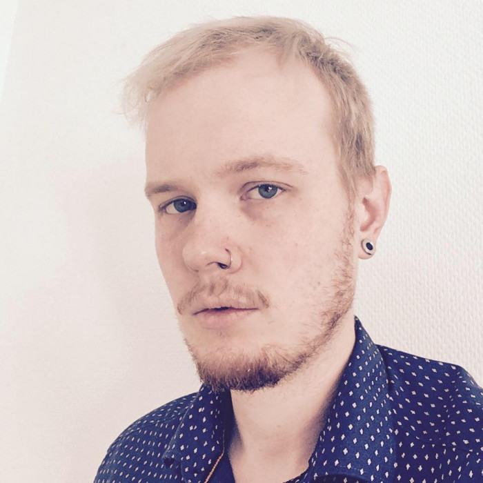 Teoksia taiteilijoittain - Toni-Petri Ruotsalainen | Keskus Galleria