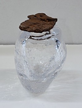 Viimeinkin yhtä, pieni kirkas, krakleeri 10x9cm