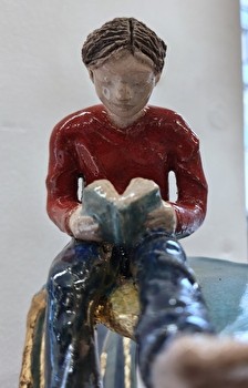 Timeless Wisdom  32x26x10cm